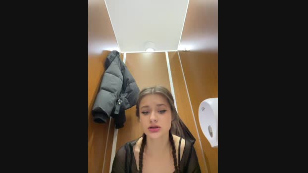 Mila___meow StripChat Female 28-01-2025