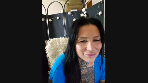 TattooMilfTanja StripChat Female 27-01-2025