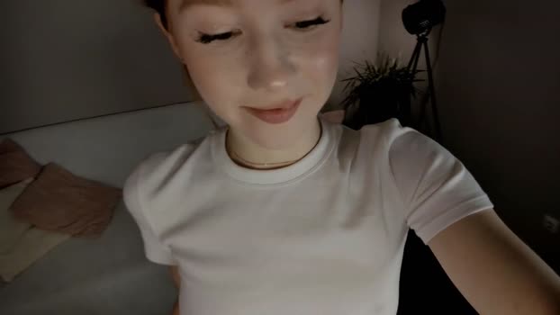 leahsthetics Chaturbate Female 27-01-2025
