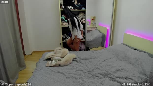 AI_Deep_Dream MyFreeCams Female 28-01-2025