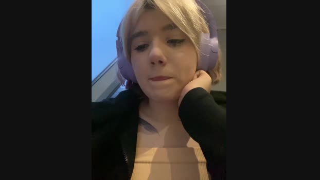 Baby__Naughty StripChat Female 29-01-2025