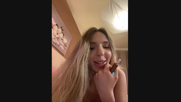 LiaraTesoni StripChat Female 28-01-2025