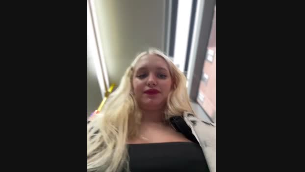 Milkyy_wway StripChat Female 29-01-2025