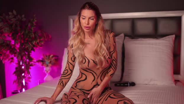 Rachel_Quinn_ StripChat Female 28-01-2025