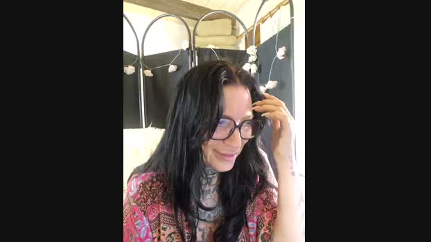 TattooMilfTanja StripChat Female 28-01-2025