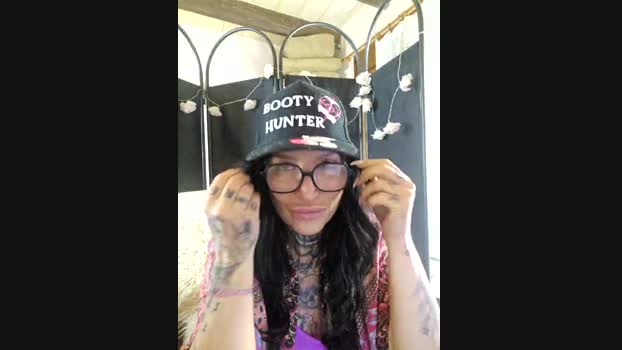 TattooMilfTanja StripChat Female 28-01-2025