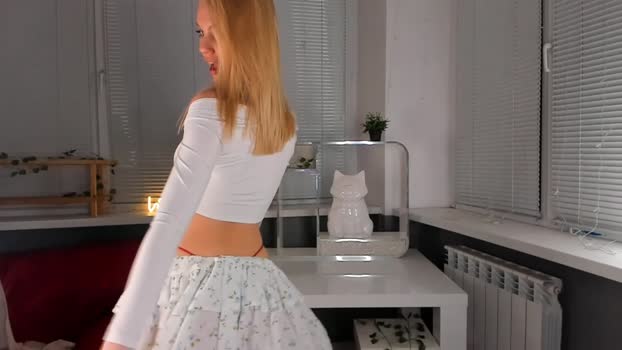 falinebenny Chaturbate Female 28-01-2025