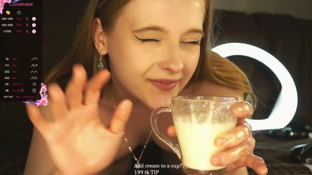 GlitterZOE StripChat Female 29-01-2025