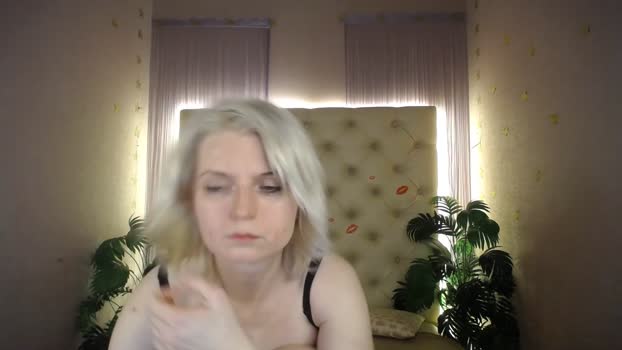 Lena_Paulles StripChat Female 29-01-2025