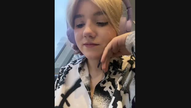 Baby__Naughty StripChat Female 31-01-2025