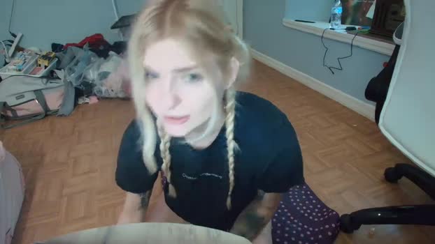 DuckChan0 MyFreeCams Female 31-01-2025