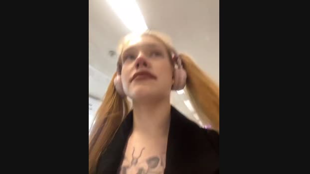 Honey___Hot StripChat Female 31-01-2025