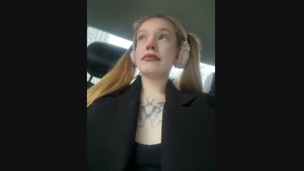 Honey___Hot StripChat Female 31-01-2025