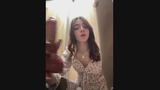 Lily__Belle StripChat Female 31-01-2025