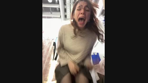 Lily__Belle StripChat Female 31-01-2025