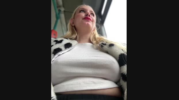 Milkyy_wway StripChat Female 31-01-2025