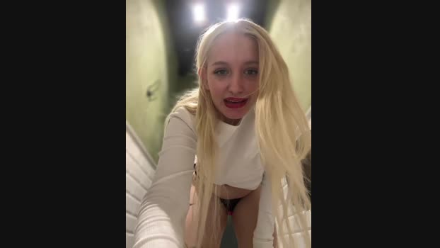 Milkyy_wway StripChat Female 31-01-2025