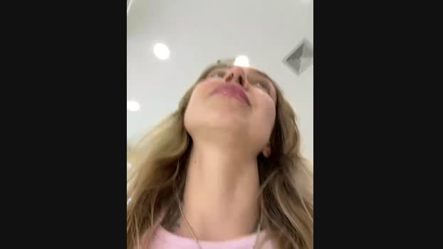 Miss_Elfie StripChat Female 31-01-2025