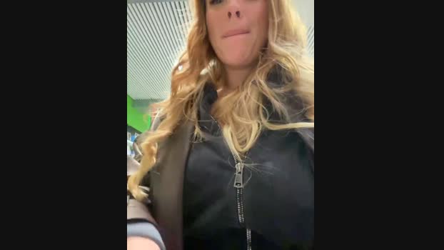 Sweet___Emily StripChat Female 31-01-2025