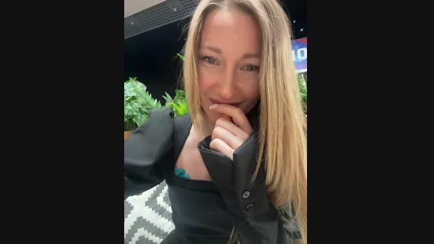 Sweet_Pussy2024 StripChat Female 31-01-2025