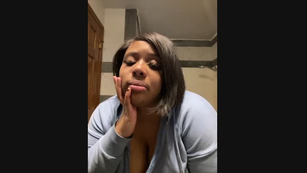 danielle333 StripChat Female 31-01-2025