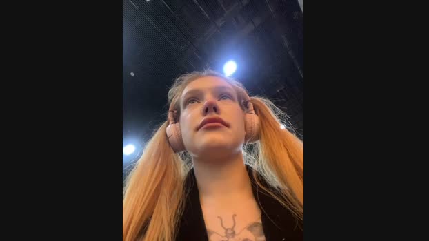 Honey___Hot StripChat Female 31-01-2025