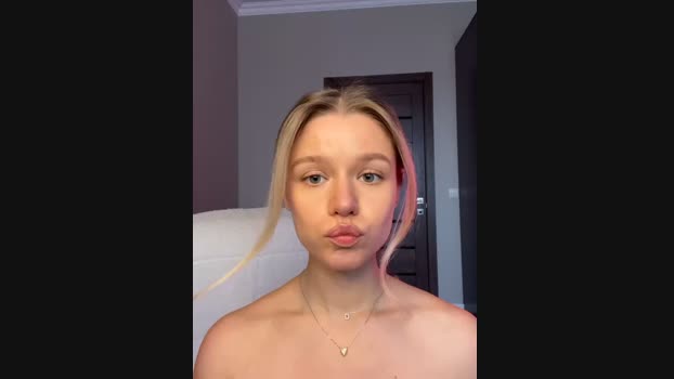 JessIsLove StripChat Female 01-02-2025