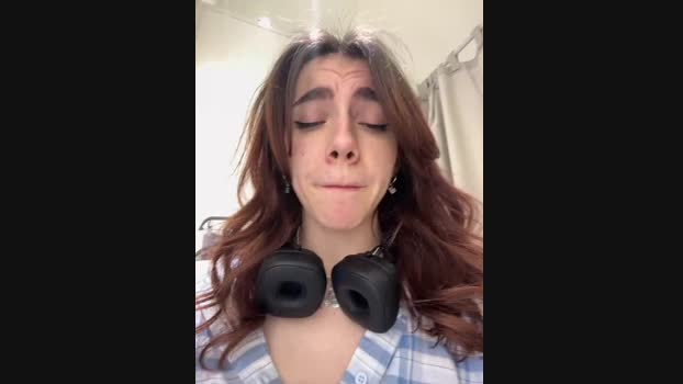 Lily__Belle StripChat Female 01-02-2025