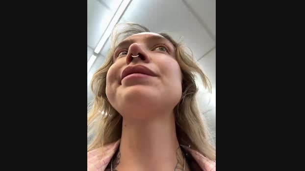 Miss_Elfie StripChat Female 01-02-2025