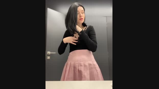 Times__Square StripChat Female 01-02-2025