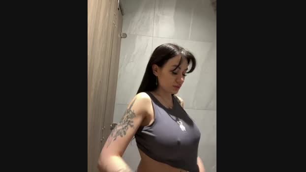 Wet__Bunny StripChat Female 01-02-2025