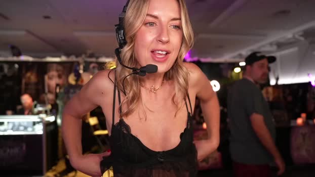 blondefoxsilverfox Chaturbate Couple 31-01-2025