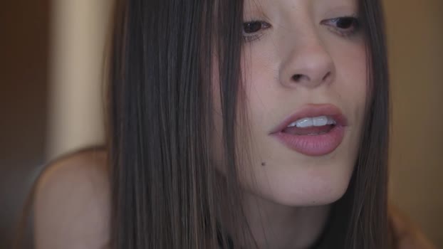 emyii Chaturbate Female 31-01-2025