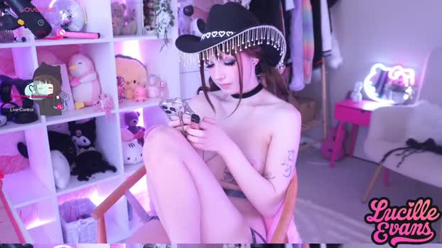 lucille_evans Chaturbate Female 01-02-2025