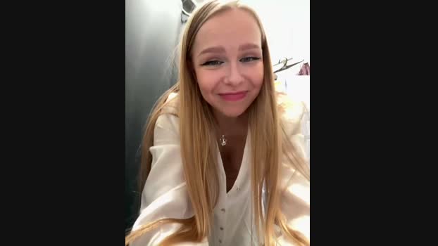 mur_girl StripChat Female 01-02-2025