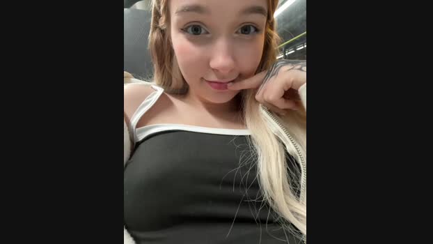 Baby_Tiny StripChat Female 01-02-2025