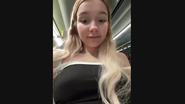 Baby_Tiny StripChat Female 01-02-2025