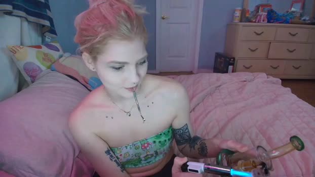 DuckChan0 MyFreeCams Female 01-02-2025