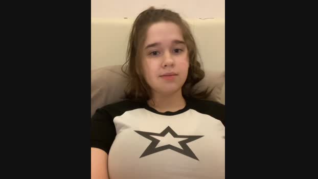 HornyGirlH StripChat Female 01-02-2025