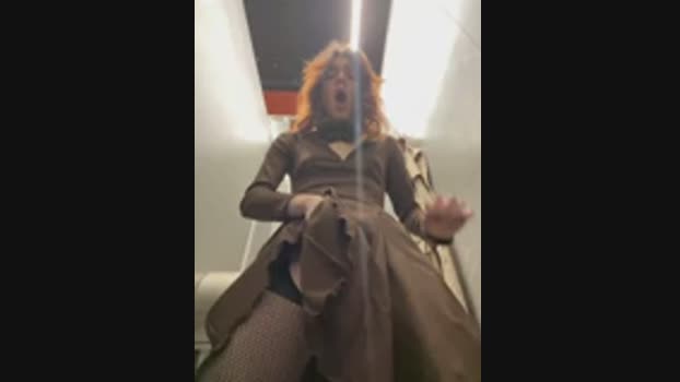 Lily__Belle StripChat Female 02-02-2025