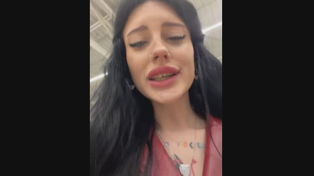 Melissa_crazy StripChat Female 01-02-2025