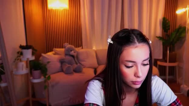 Naomii18 MyFreeCams Female 01-02-2025