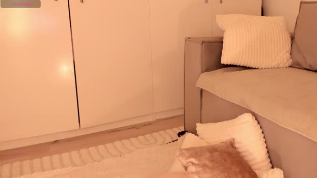 Simi__ MyFreeCams Female 01-02-2025