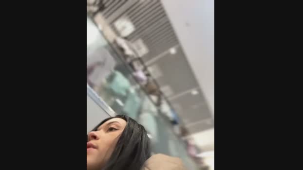 Times__Square StripChat Female 01-02-2025