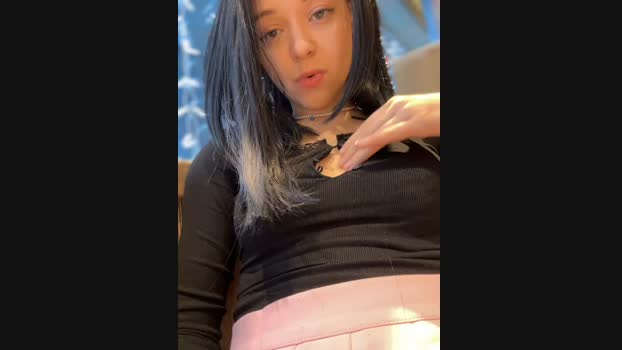 Times__Square StripChat Female 01-02-2025