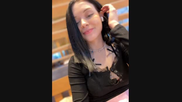 Times__Square StripChat Female 01-02-2025