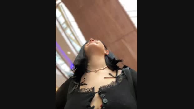 Times__Square StripChat Female 02-02-2025