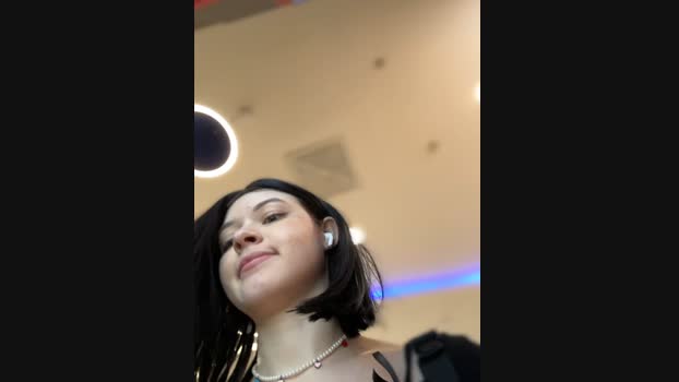 Times__Square StripChat Female 02-02-2025