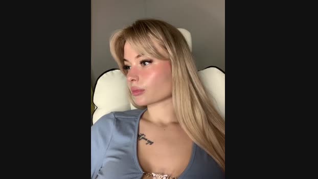 Vladamais StripChat Female 01-02-2025