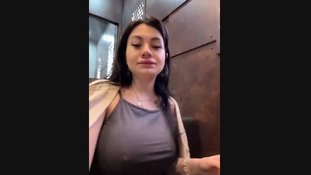 Wet__Bunny StripChat Female 01-02-2025